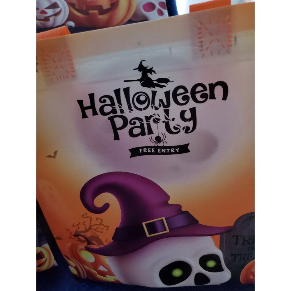 Trick or Treat with this 4 pack 9x9 reusable Halloween bags